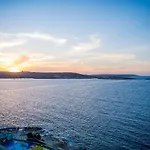 Seaview - Adults Only 16 ホテル