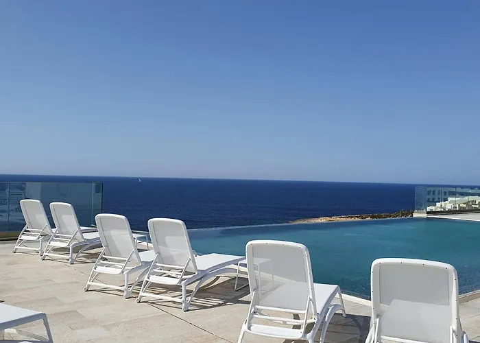 Seaview - Adults Only 16 Hotel